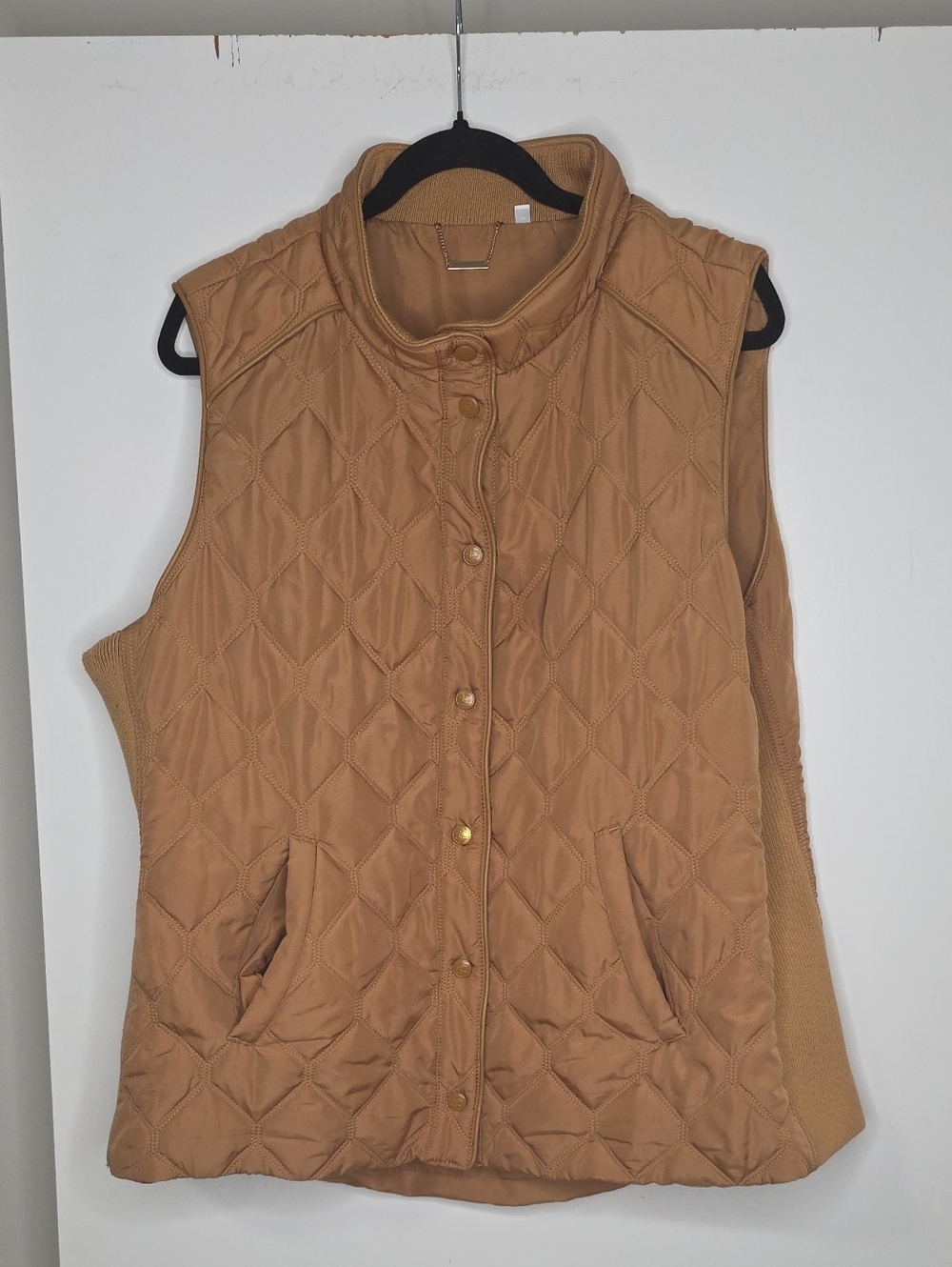 Quilted Camel Sleeveless Vest - Unbranded